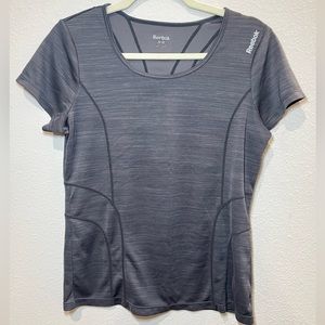 Reebok Woman’s Gray Short Sleeve Active Shirt Size M